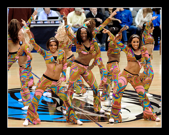 dallas mavericks dancers. Drake Dallas